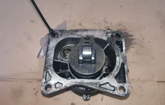 Toyota Avensis T220 Vacuum pump