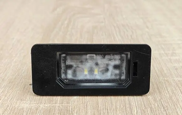 BMW 5 G30 G31 G38 Number plate light 9481842