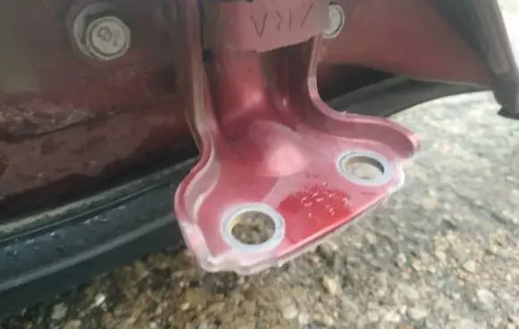 Subaru Forester SH Rear door lower hinge