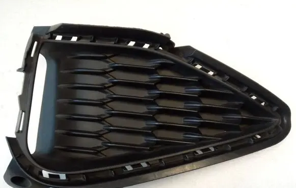 Hyundai i30 Front bumper lower grill 86563S0500 NE70028