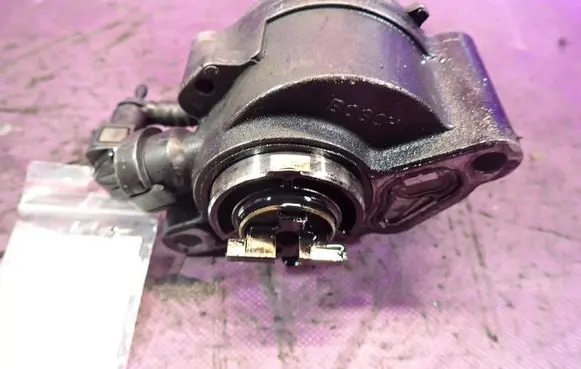 Vacuum pump