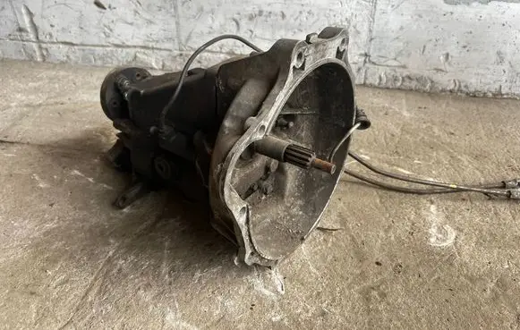 Mercedes-Benz W123 Manual 5 speed gearbox