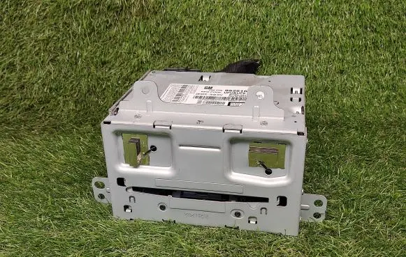 Buick Encore I Radio/CD/DVD/GPS head unit 95281640
