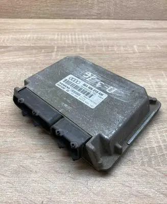 Audi A3 S3 8L Engine control unit/module ECU 06A906019AM 5WP438003