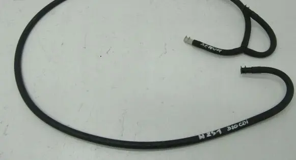 Mercedes-Benz R W251 Windshield washer fluid hose 
