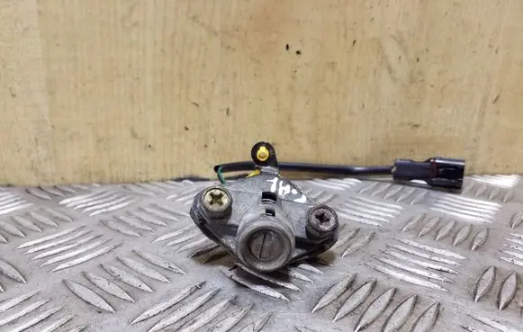 KIA Sorento Tailgate exterior lock 