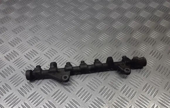 Renault Scenic II - Grand scenic II Fuel main line pipe 8200750048