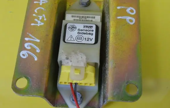 Alfa Romeo 166 Airbag deployment crash/impact sensor 60671767