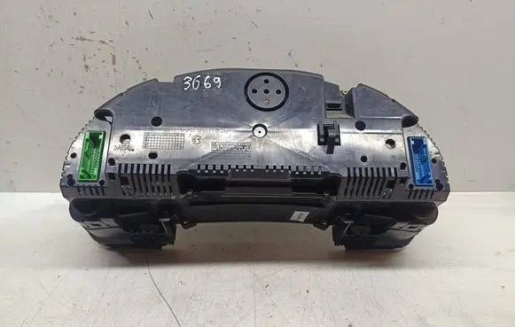 Speedometer (instrument cluster)