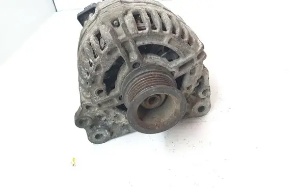 Volkswagen Polo V 6R Generator/alternator 036903024J