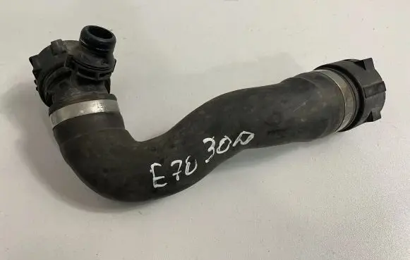 BMW X5 E70 Engine coolant pipe/hose 7808078