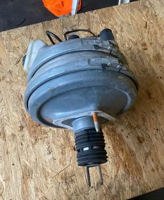 Mercedes-Benz SLK R170 Brake booster 4302430