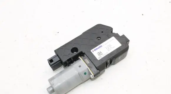 Audi Q3 F3 Sunroof motor/actuator 3G5877795