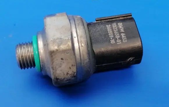 BMW X4 F26 Air conditioning (A/C) pressure sensor 9323658 64539323658 240559