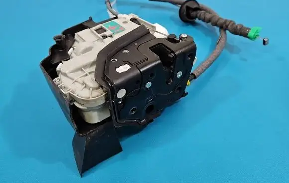 Audi A4 S4 B9 8W Front door lock 8X1837015C IMPRK1571217