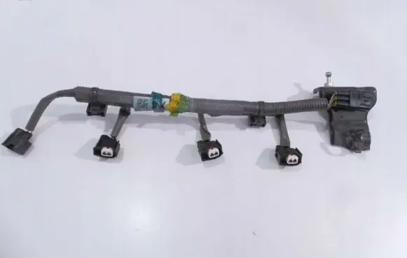 Lexus IS III XE30 Fuel injector wires 