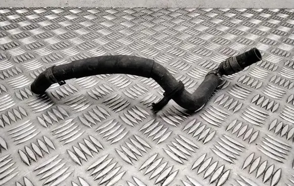 Subaru Forester SH Engine coolant pipe/hose