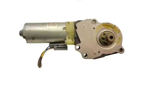 Volvo XC60 Seat adjustment motor 0130002527