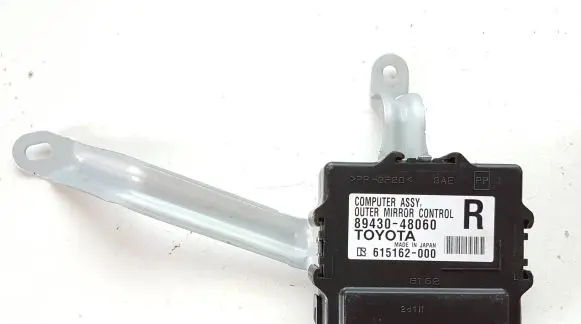 Lexus RX 450H Wing mirror control module 8943048060 615162000