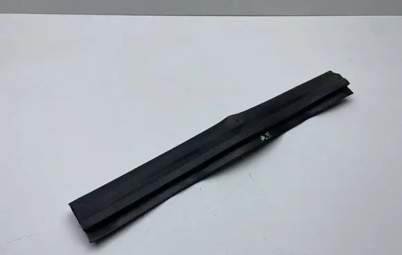 Mercedes-Benz C W204 Engine compartment rubber A2046280998