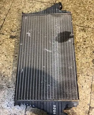 Opel Signum Intercooler radiator 244118366 872231J