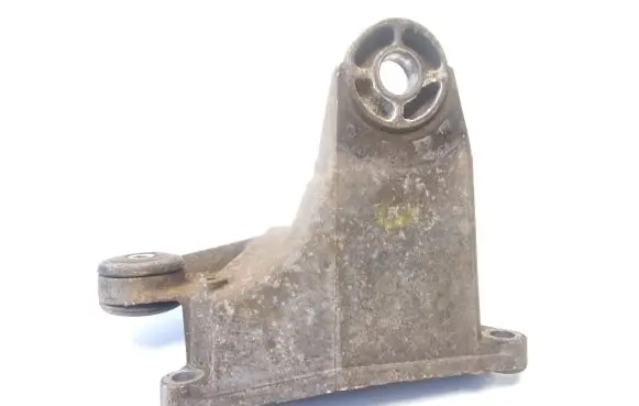 Audi A4 S4 B5 8D Engine mounting bracket 8D0399114S