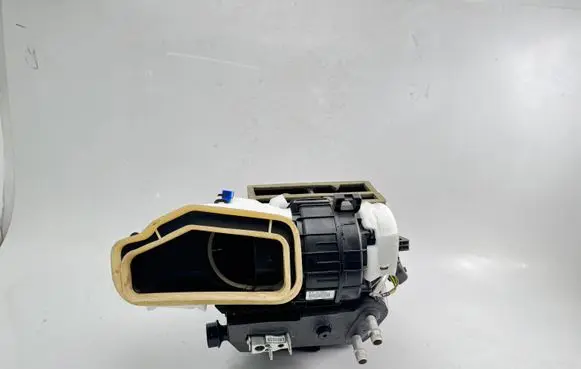 Peugeot 308 Interior heater climate box assembly 9819556080