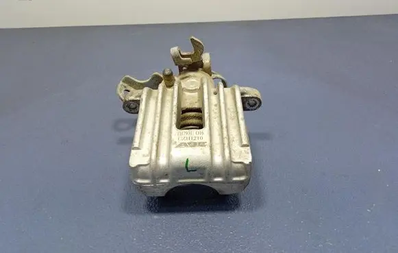 Skoda Superb B5 (3U) Rear brake caliper CZH1210
