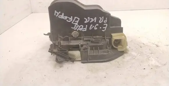 BMW 3 E90 E91 Front door lock 7202143