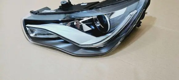 Audi A1 Headlight/headlamp 8X0941005