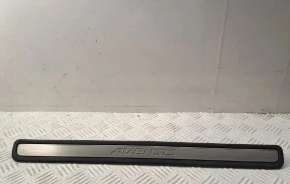 Toyota Avensis T270 Front sill trim cover 6791205030