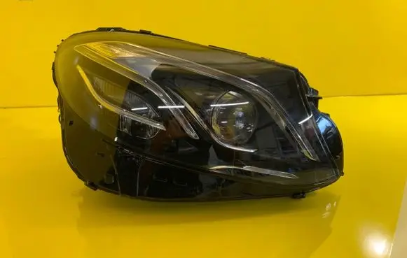 Mercedes-Benz E W213 Headlight/headlamp A2139069608