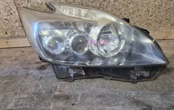 Toyota Prius (XW30) Headlight/headlamp 121212