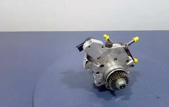 Renault Espace - Grand espace IV Fuel injection high pressure pump 8200680077
