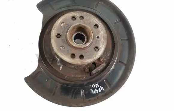 Mercedes-Benz ML W164 Rear wheel hub A1643501308