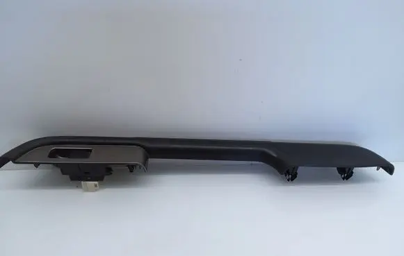 Nissan X-Trail T30 Electric window control switch 829498H300