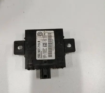 Audi A3 S3 8P Alarm control unit/module 1K0907719B 198002CA69E 28002223