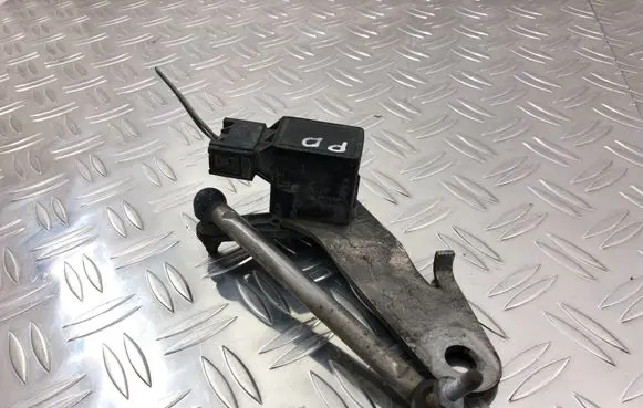 BMW 5 E60 E61 Headlight/headlamp level sensor 1093697