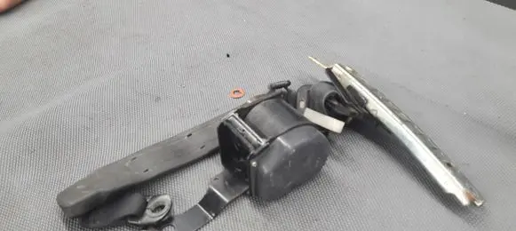 Nissan Sunny Front seatbelt NSB054NL068