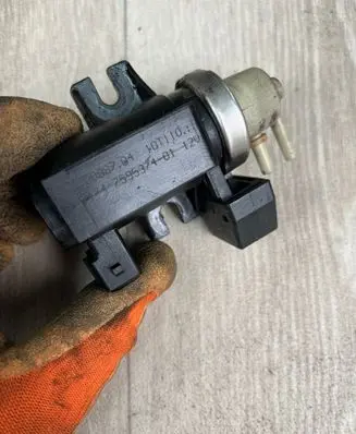 BMW 3 E92 E93 Turbo solenoid valve 7595374
