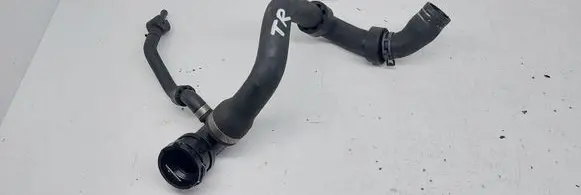 Volkswagen Touareg I Engine coolant pipe/hose