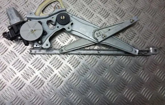 Subaru Legacy Front door window regulator with motor
