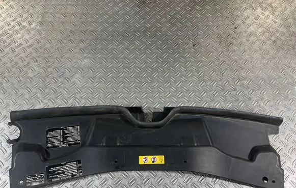 Mercedes-Benz Vito Viano W447 Engine bonnet/hood lock trim molding A4478850236