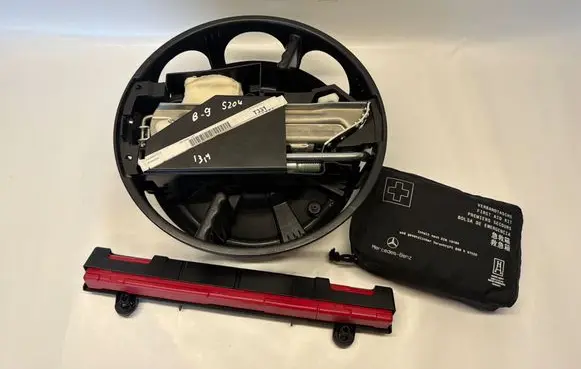 Mercedes-Benz C W204 Tool box A2048980007 A2215810001 A2125800118