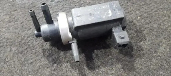 Volkswagen PASSAT B5 Turbo solenoid valve 8d0906627