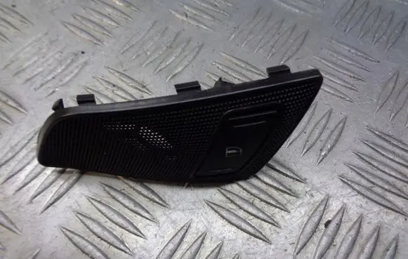 Skoda Octavia Mk2 (1Z) Electric window control switch