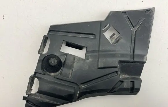 Volvo XC60 Front bumper mounting bracket 31425164