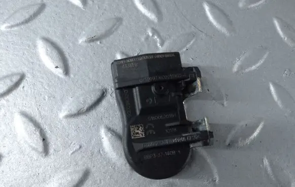 Toyota Camry VIII XV70 Tire pressure sensor S180052018H