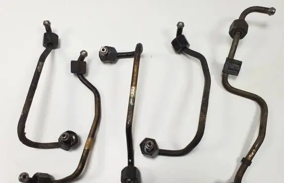 Jaguar X-Type Fuel line pipe