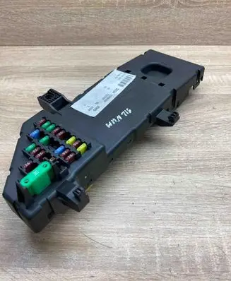 Opel Signum Fuse module 13181984 13199492 03GBVW